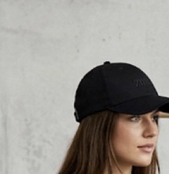 Cap in Black